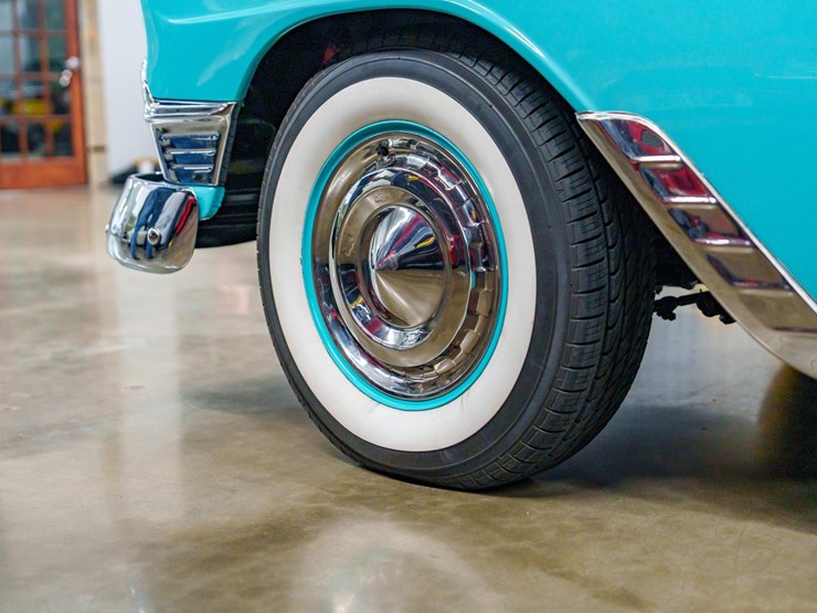 #100-•-1956-chevrolet-bel-air-convertible-image-17