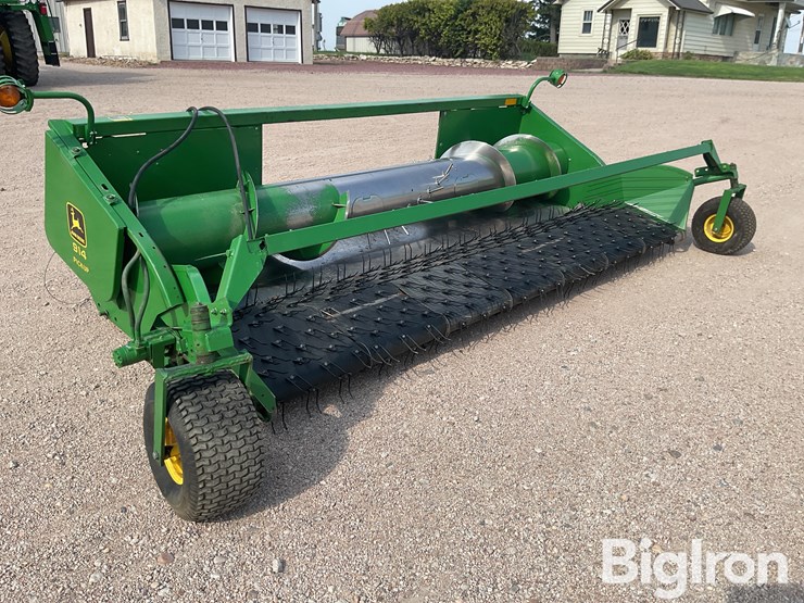 john-deere-8820-image-3