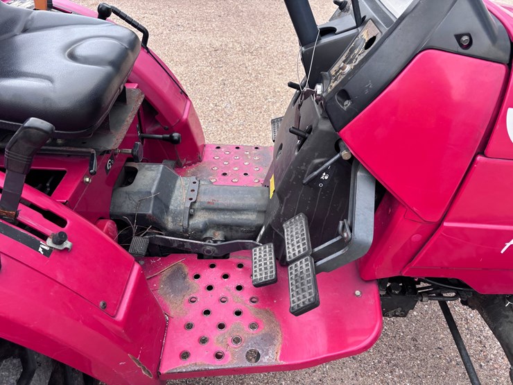 2015-mahindra-2015-image-10