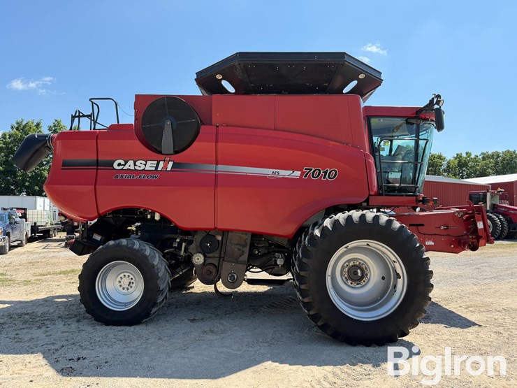 2007-case-ih-7010-image-4