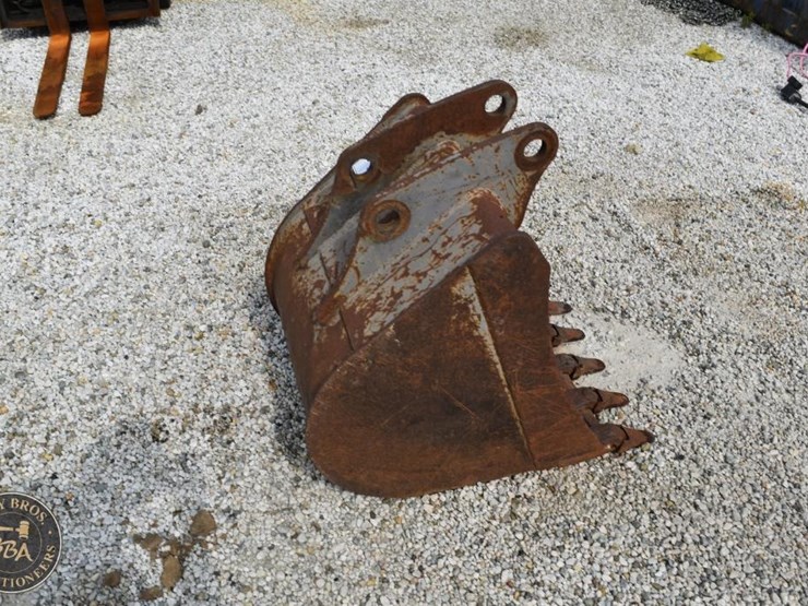 bucket-24inch-backhoe-bucket-46544-image-3