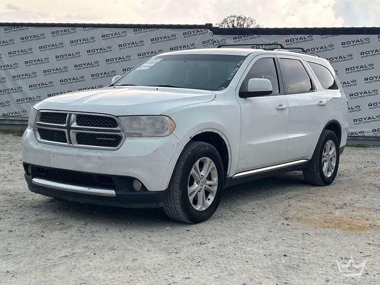 2013-dodge-durango-image-1