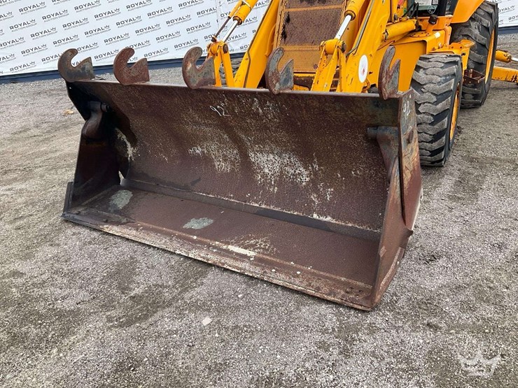 2014-jcb-217-image-14