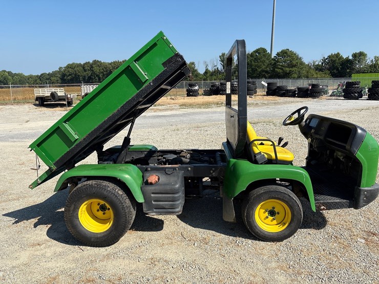 #1035-•-used-2005-john-deere-2030-progator-diesel-image-9