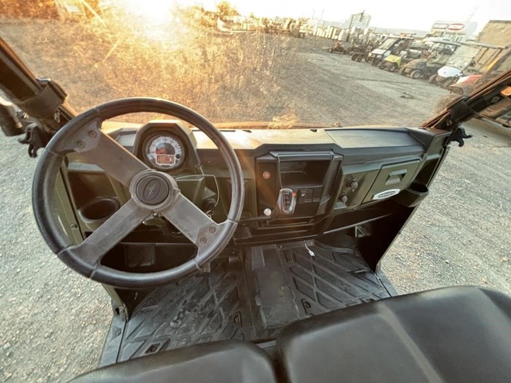 2015-polaris-ranger-crew-image-15