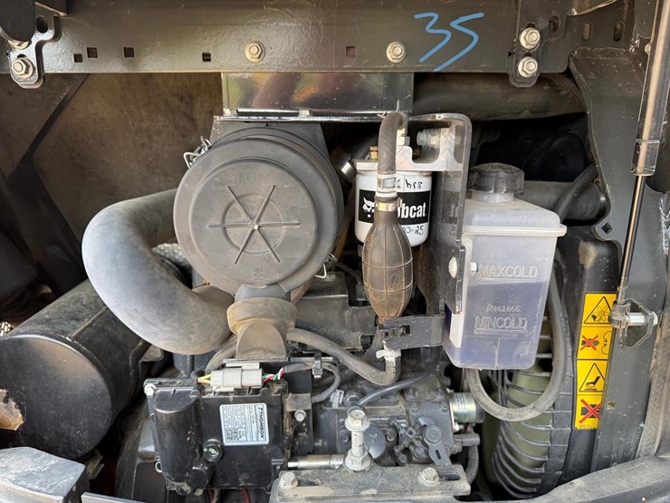 2023-bobcat-e35i-image-15
