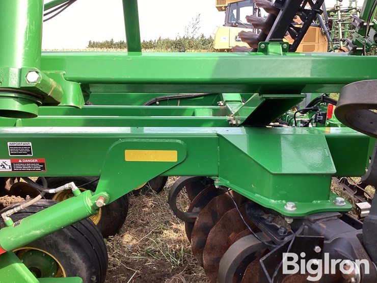 2012-john-deere-2623-image-17