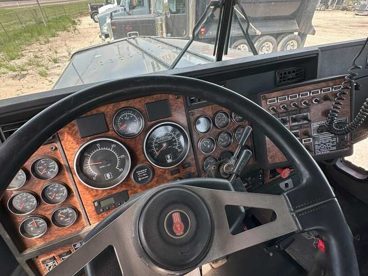 2000-kenworth-c500-image-8