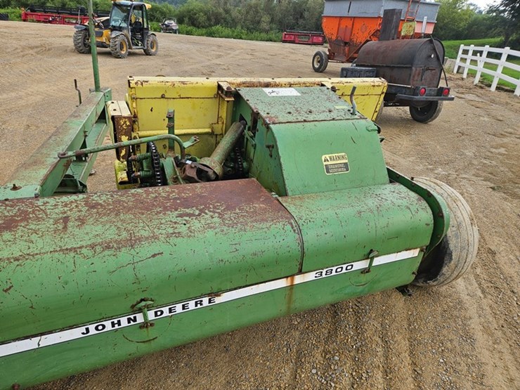 john-deere-3800-image-21