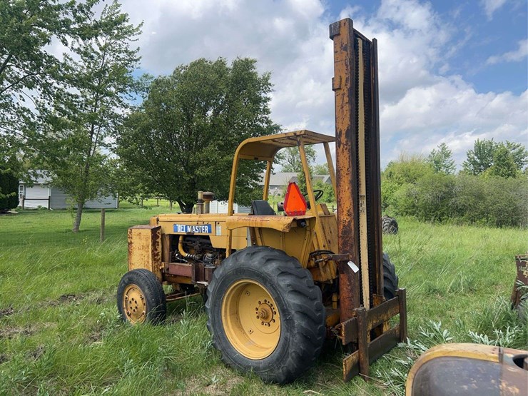 harlo-lift-master-2-62–g-forklift-image-1