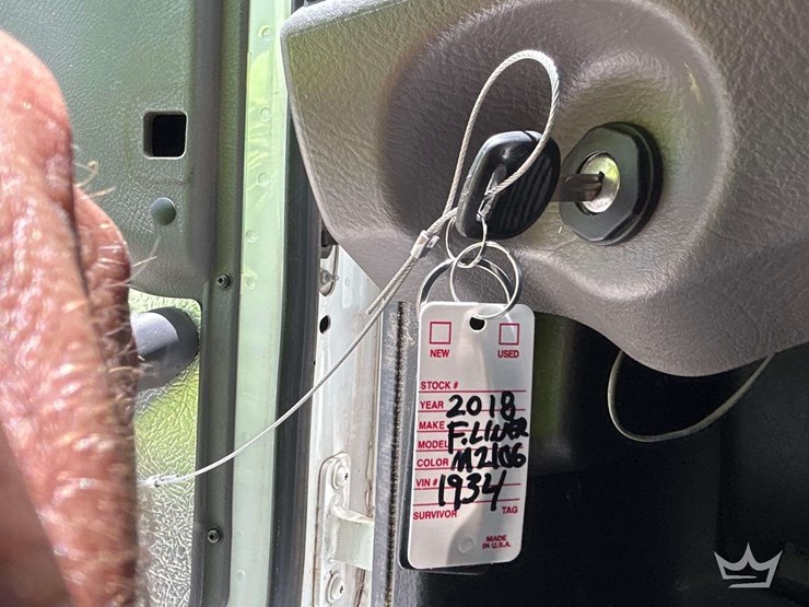 2018-freightliner-m2-106-image-32