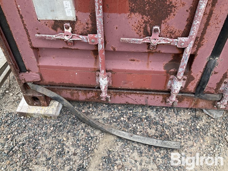 40'-shipping-container-image-17