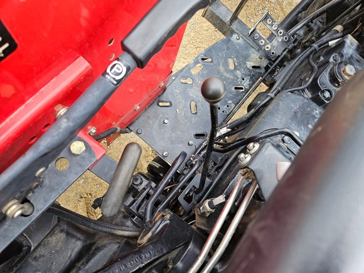 massey-ferguson-263-image-32