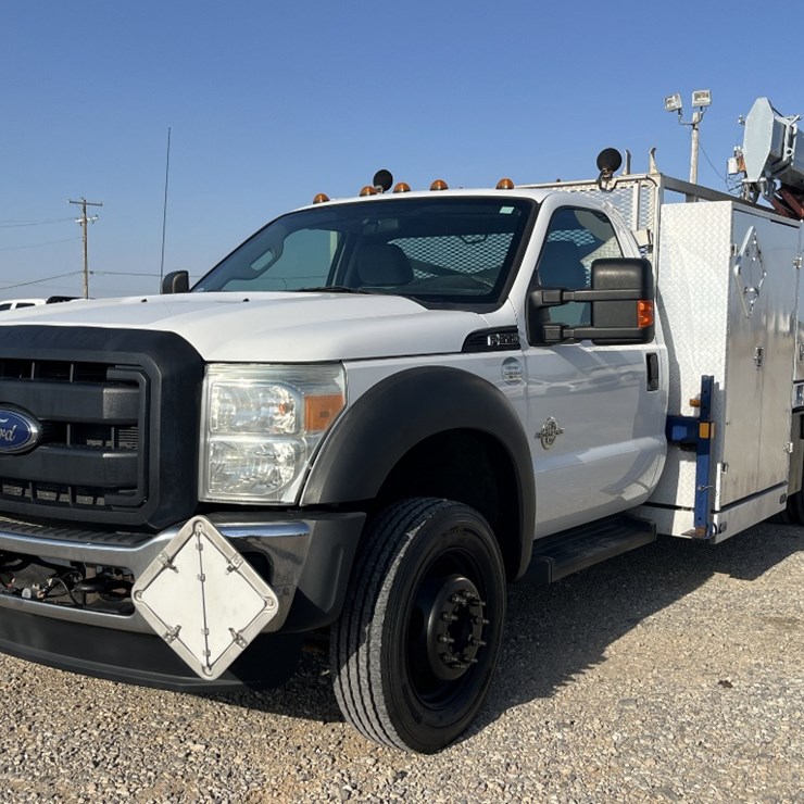 2015 FORD F550