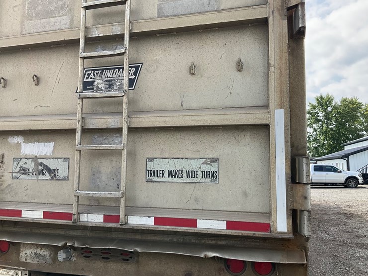 #2111-•-1995-east-manufacturing-live-floor-transfer-trailer-image-39