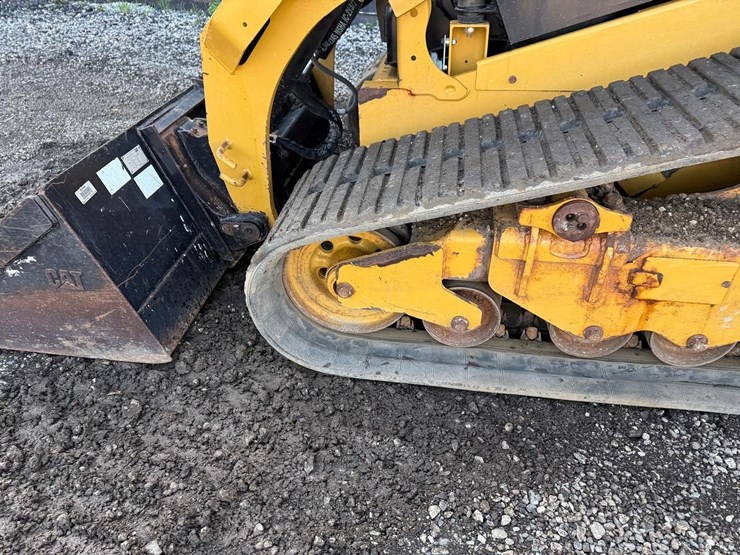 2019-caterpillar-289d3-image-18