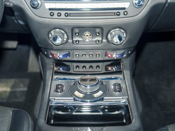 #120-•-offered-at-no-reserve-|-2015-rolls-royce-wraith-coupe-image-71