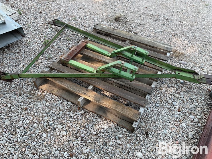 john-deere-drill-hitch-image-5