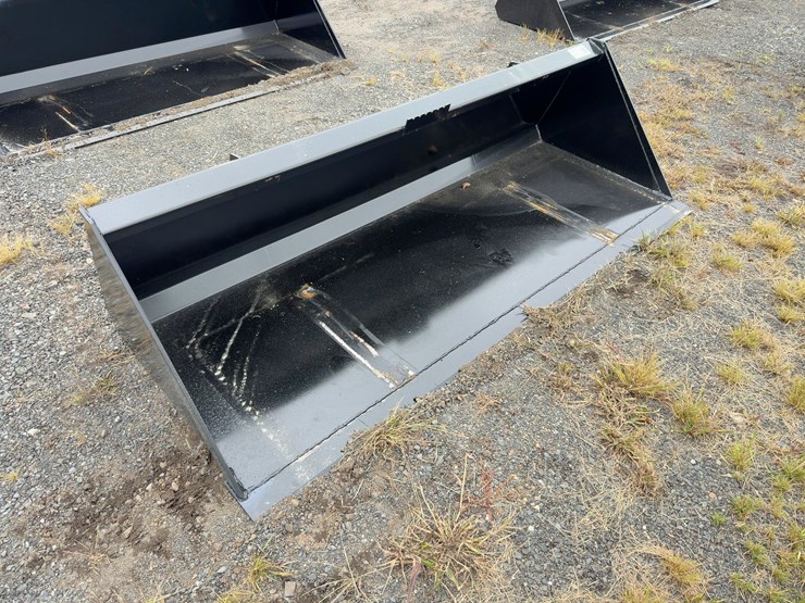78"-gp-bucket-image-4