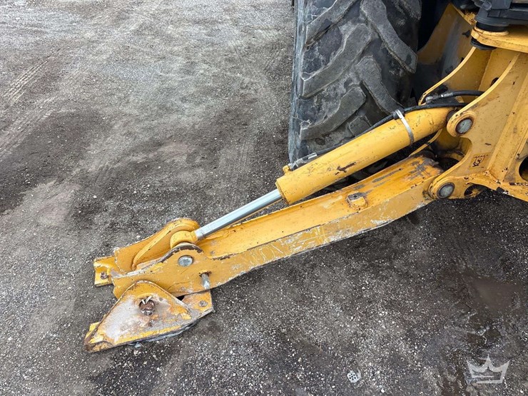 2015-deere-410l-image-9