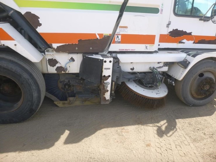2013-global-m4-sweeper-image-11