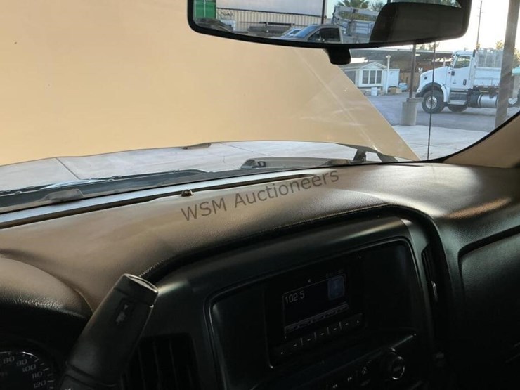 2015-chevrolet-silverado-1500-image-19
