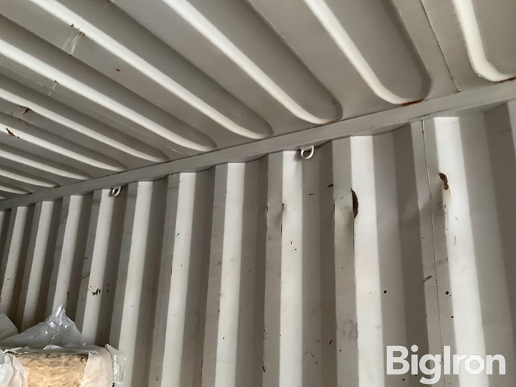 40'-shipping-container-image-11