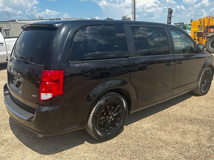 2019-dodge-grand-caravan-image-3