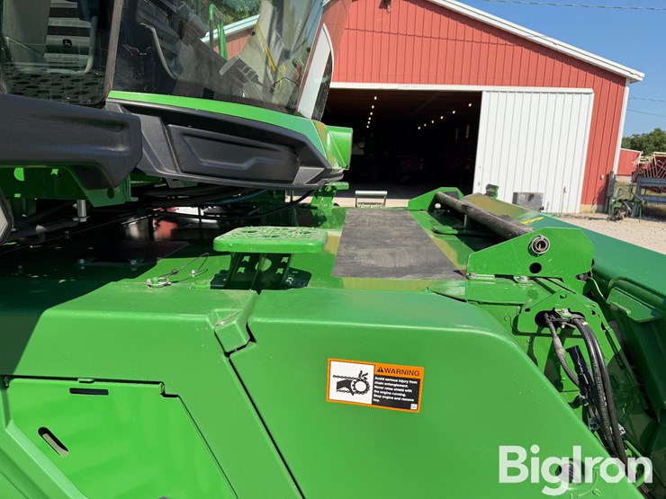 2023-john-deere-x9-1000-image-14