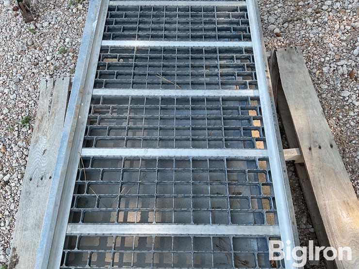 aluminum-trailer-ramp-image-10