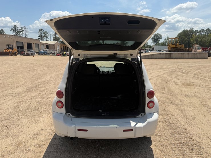 2011-chevrolet-hhr-image-9