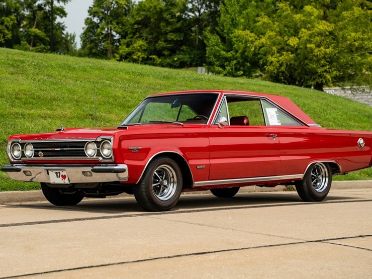 #127-•-1967-plymouth-gtx-hemi-image-1