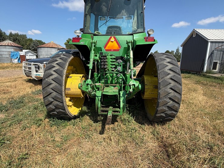 john-deere-8320t-image-13