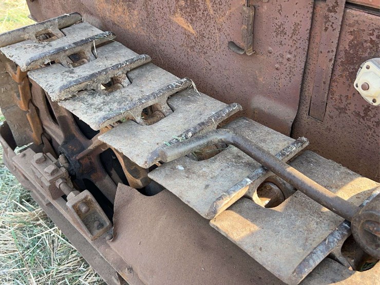 cletrac-model-k-crawler-image-40