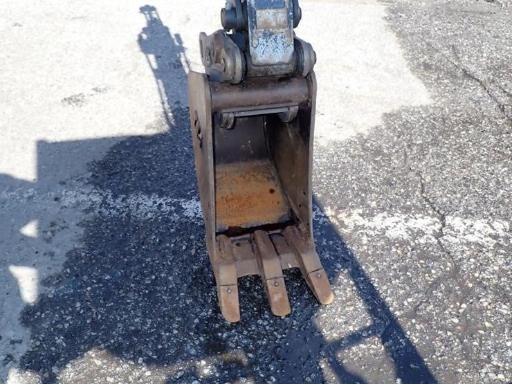 2021-deere-17g-image-7