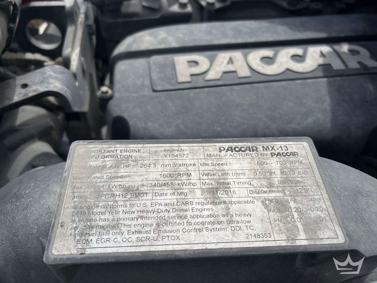 2019-peterbilt-579-image-10