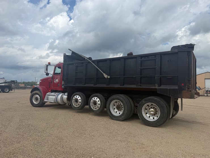 2008-peterbilt-365-image-4