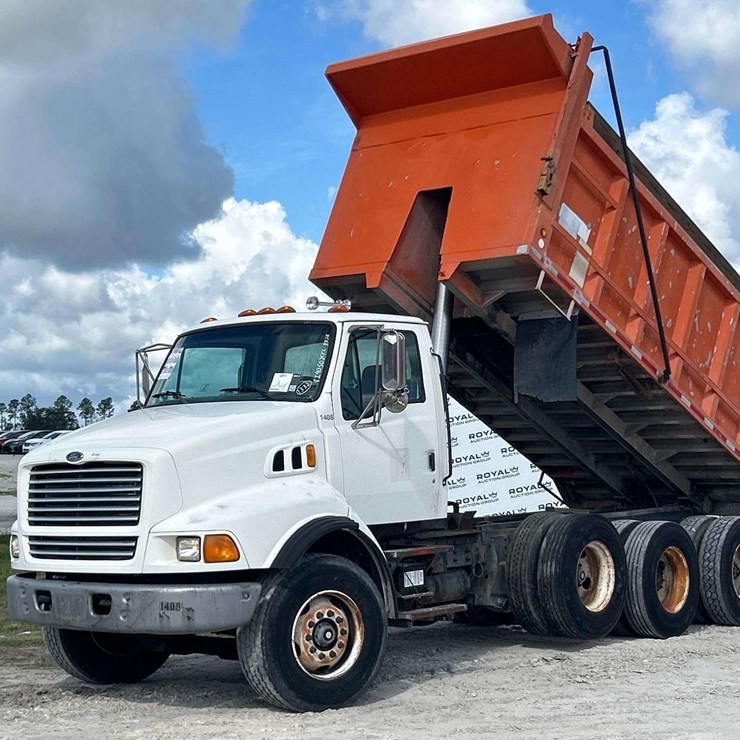 1998 FORD LT9513