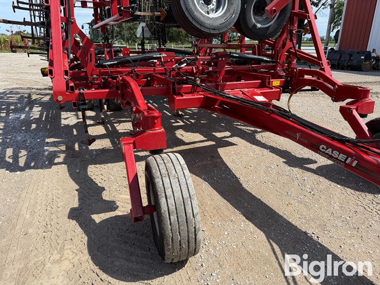 2018-case-ih-255-image-15