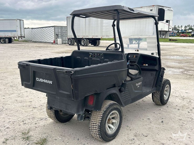 2020-cushman-hauler-1200x-gas-utility-cart-image-3