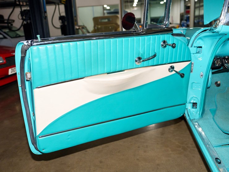#100-•-1956-chevrolet-bel-air-convertible-image-59