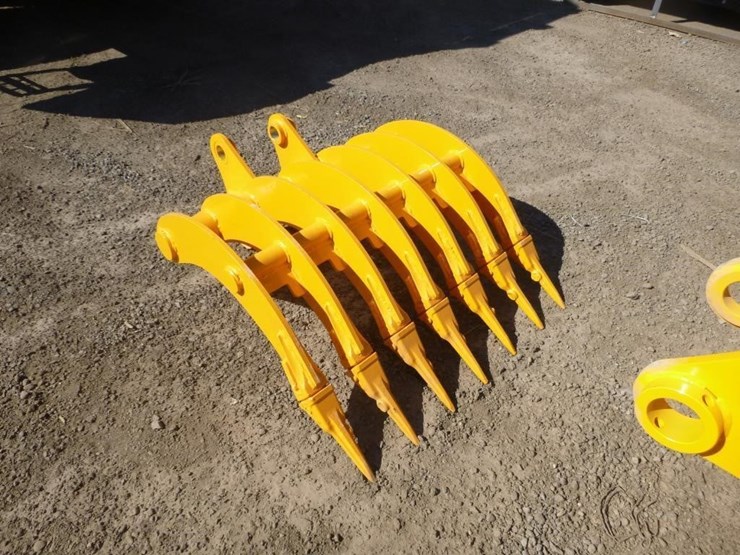 caterpillar-305-image-2
