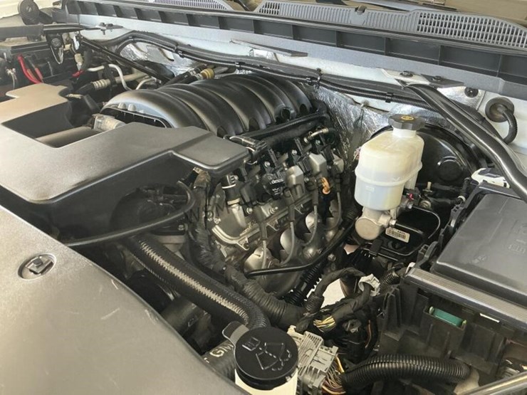 2018-chevrolet-silverado-1500-image-12