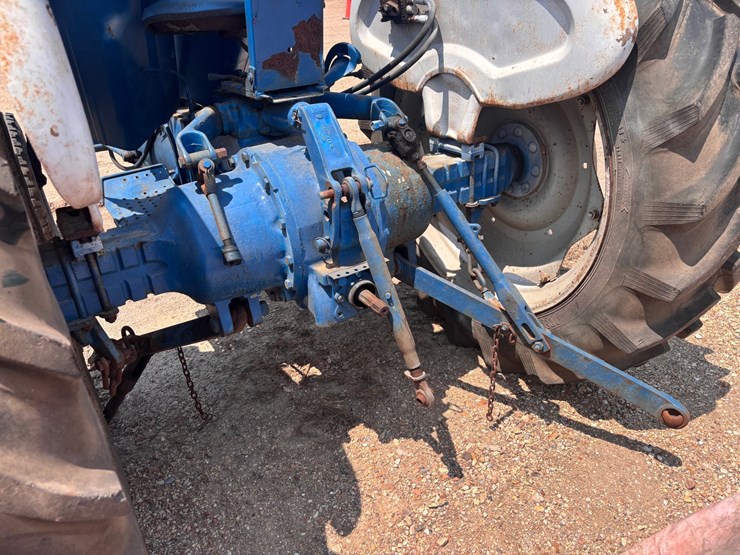 ford-tractor-image-5
