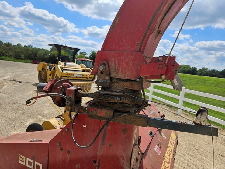 new-holland-900-image-26