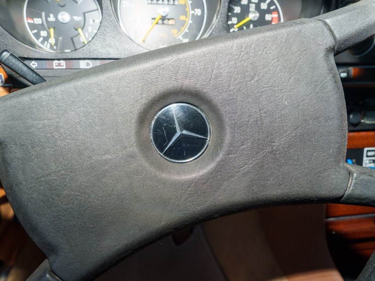 #122-•-offered-at-no-reserve-|-1980-mercedes-benz-450sl-convertible-image-78