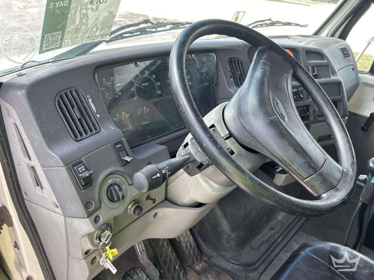 1998-ford-lt9513-image-14