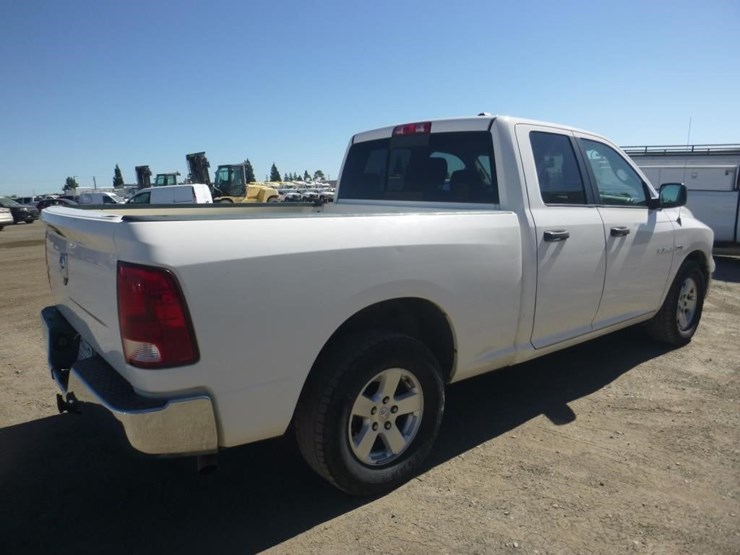 2009-dodge-1500-image-3