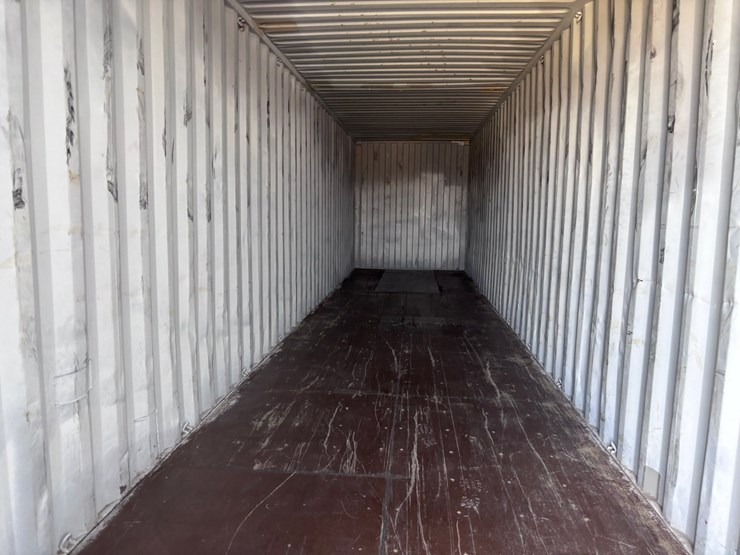 #1253-•-40ft-shipping-container-image-4
