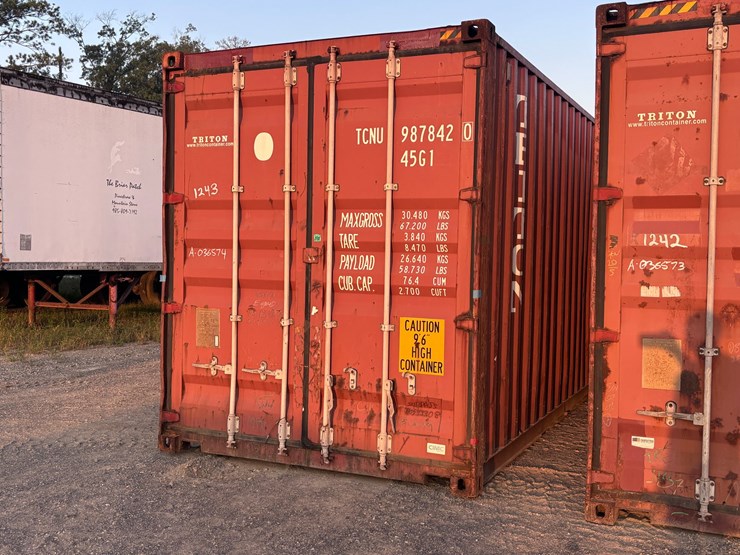 #1243-•-40ft-container-image-2